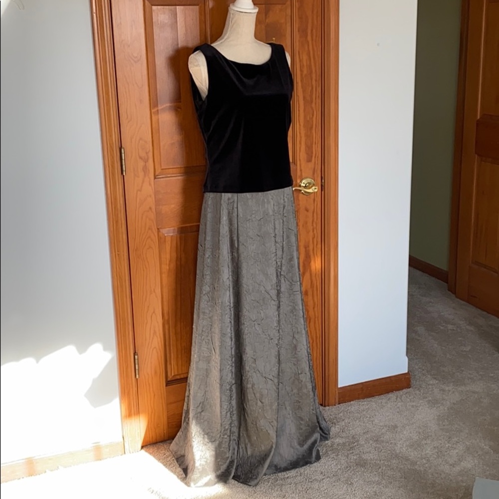 Arianna by Rachel Kane Velvet Maxi Dress Sz 14